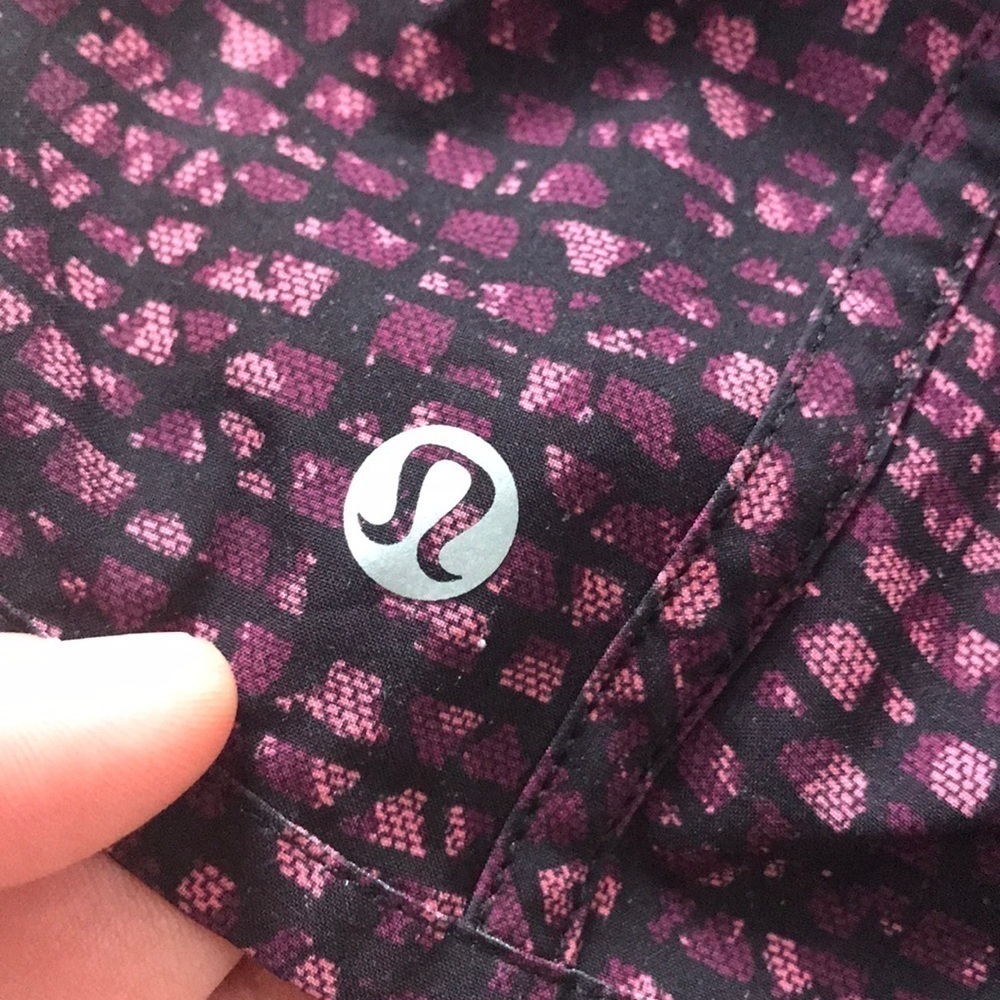 Lululemon Tracker Short IV (4") Shatter Weave - Picture 4 of 9